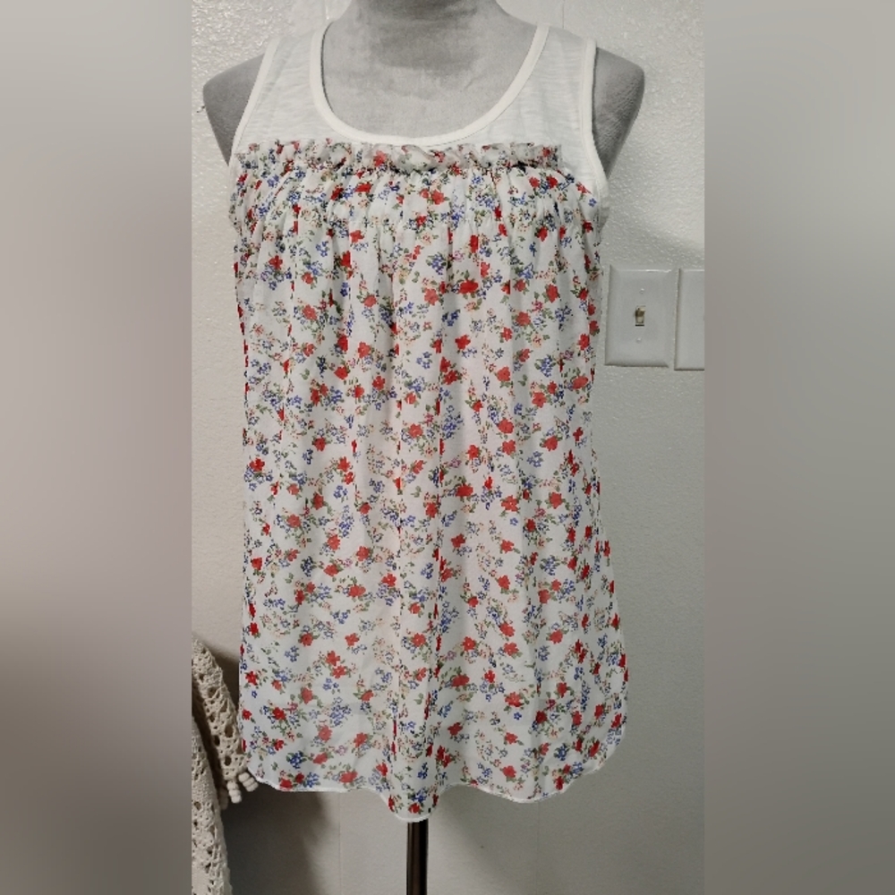Wrangler sleeveless size medium floral Boho Breezy Summer Casual